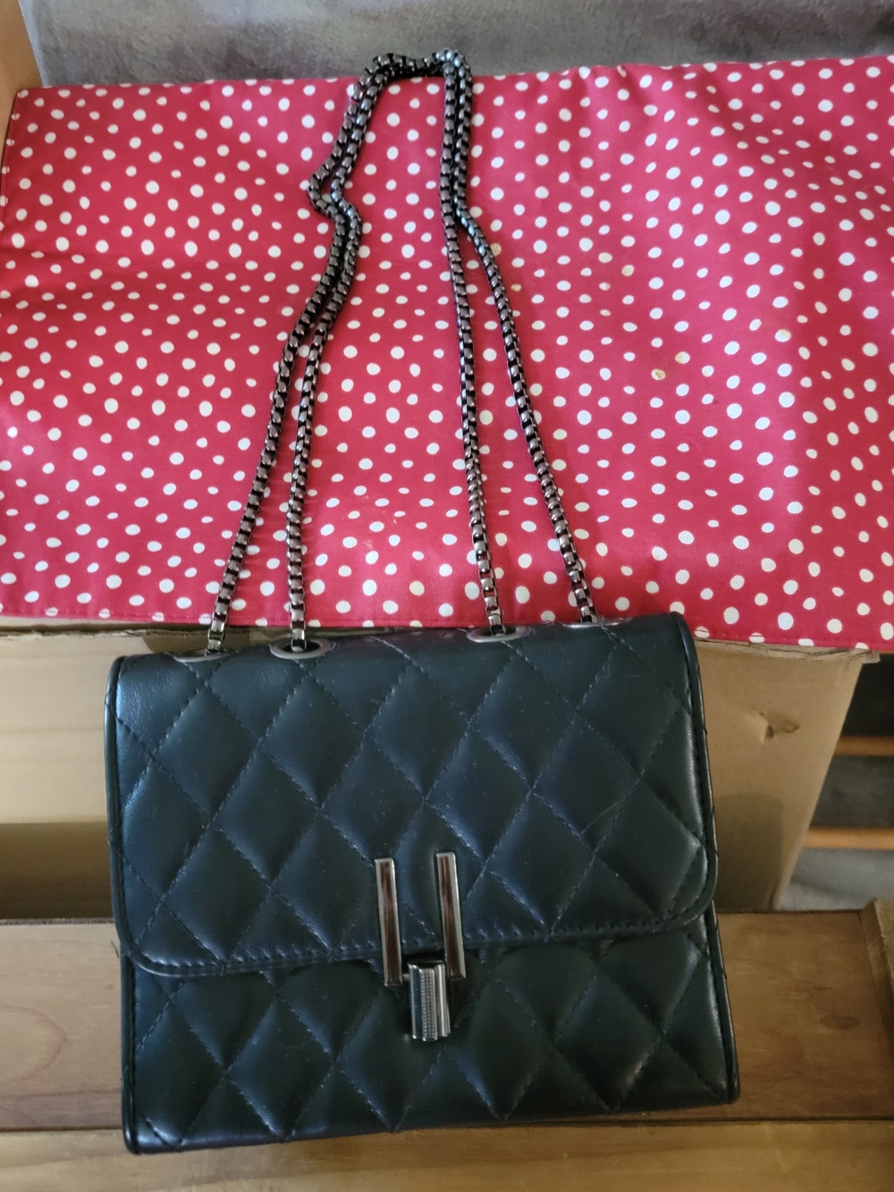 Quilted Black Chain Shoulder Bag - Classic Women's Crossbody